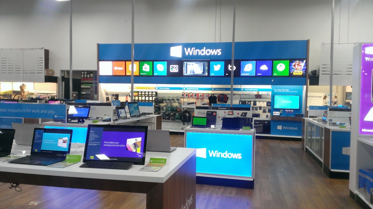 windows computers in store